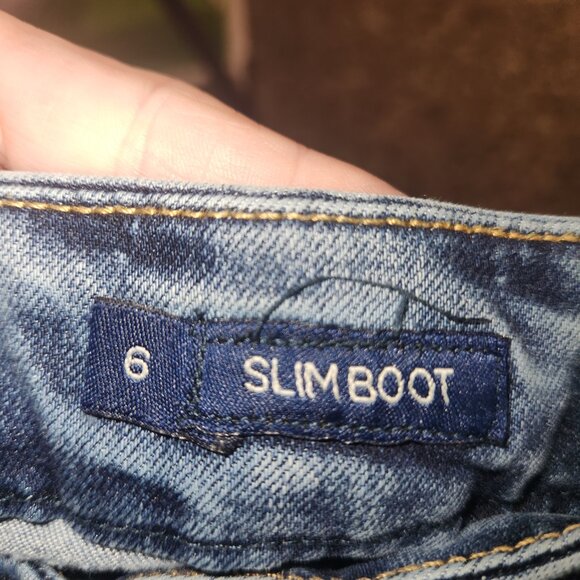 SEVEN7 Brand Slim Boot Cut Jeans Size 6 Cowgirl Style - Picture 10 of 13